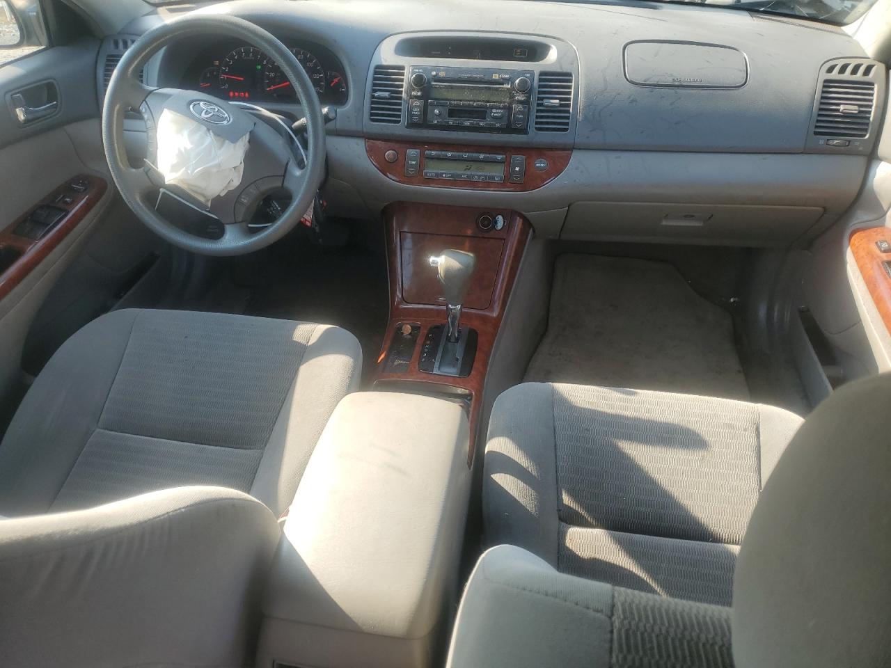 2005 Toyota Camry Le VIN: 4T1BE32K85U600979 Lot: 62095384