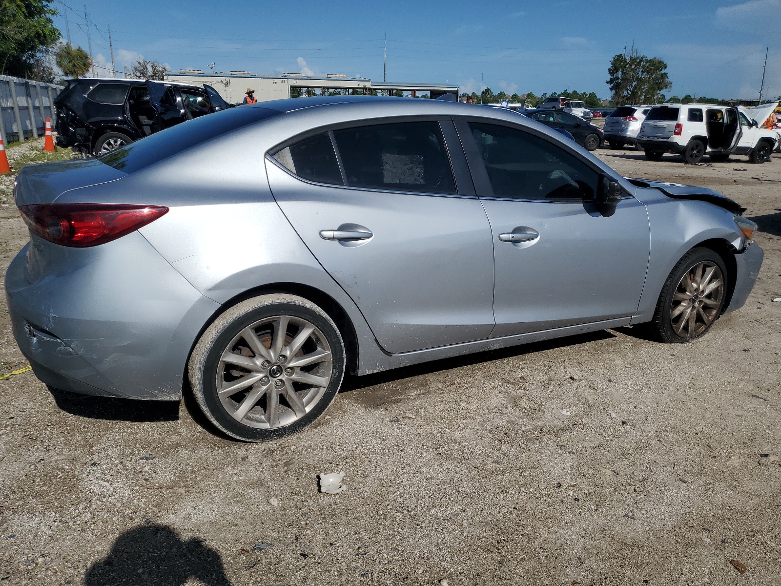 2017 Mazda 3 Touring vin: 3MZBN1V77HM106828