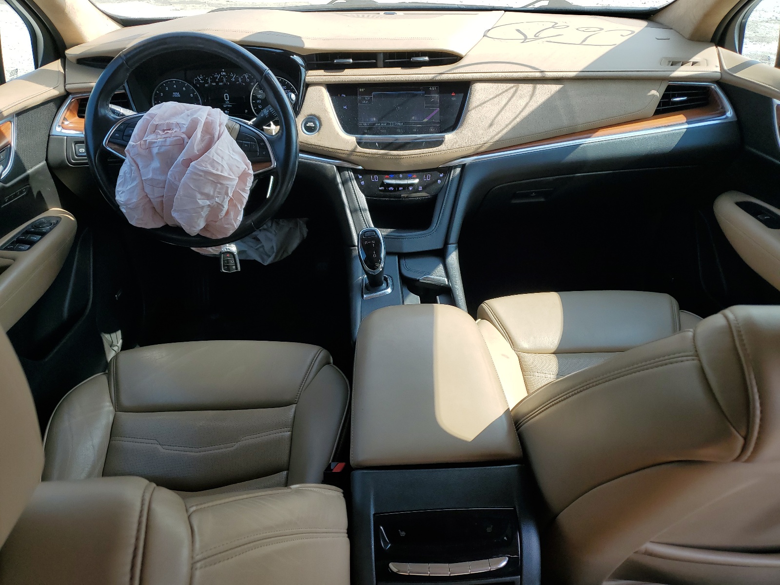 1GYKNGRS7JZ158379 2018 Cadillac Xt5 Platinum