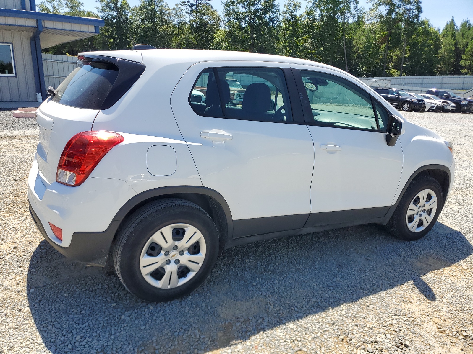 2018 Chevrolet Trax Ls vin: KL7CJKSB9JB570795