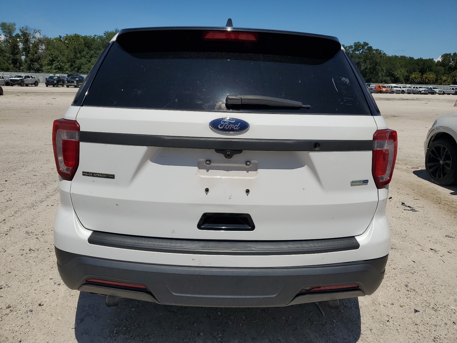 2018 Ford Explorer Police Interceptor vin: 1FM5K8AR0JGA37615