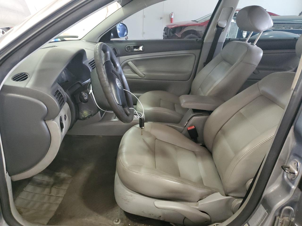 2004 Volkswagen Passat Gl Tdi VIN: WVWME63B14P331525 Lot: 61851054