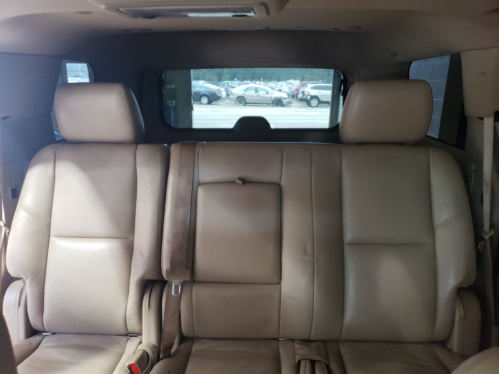 1GYS4BEF9BR258340 2011 Cadillac Escalade Luxury