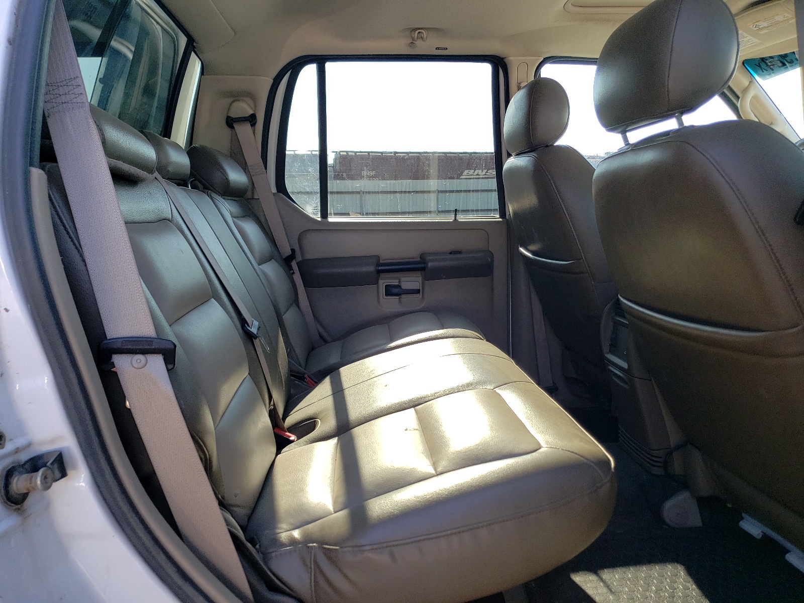 1FMDU77K94UC30216 2004 Ford Explorer Sport Trac