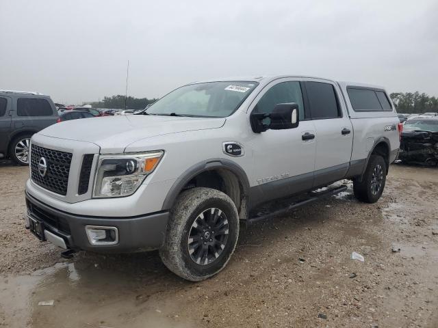 Пікапи NISSAN TITAN 2016 Сірий