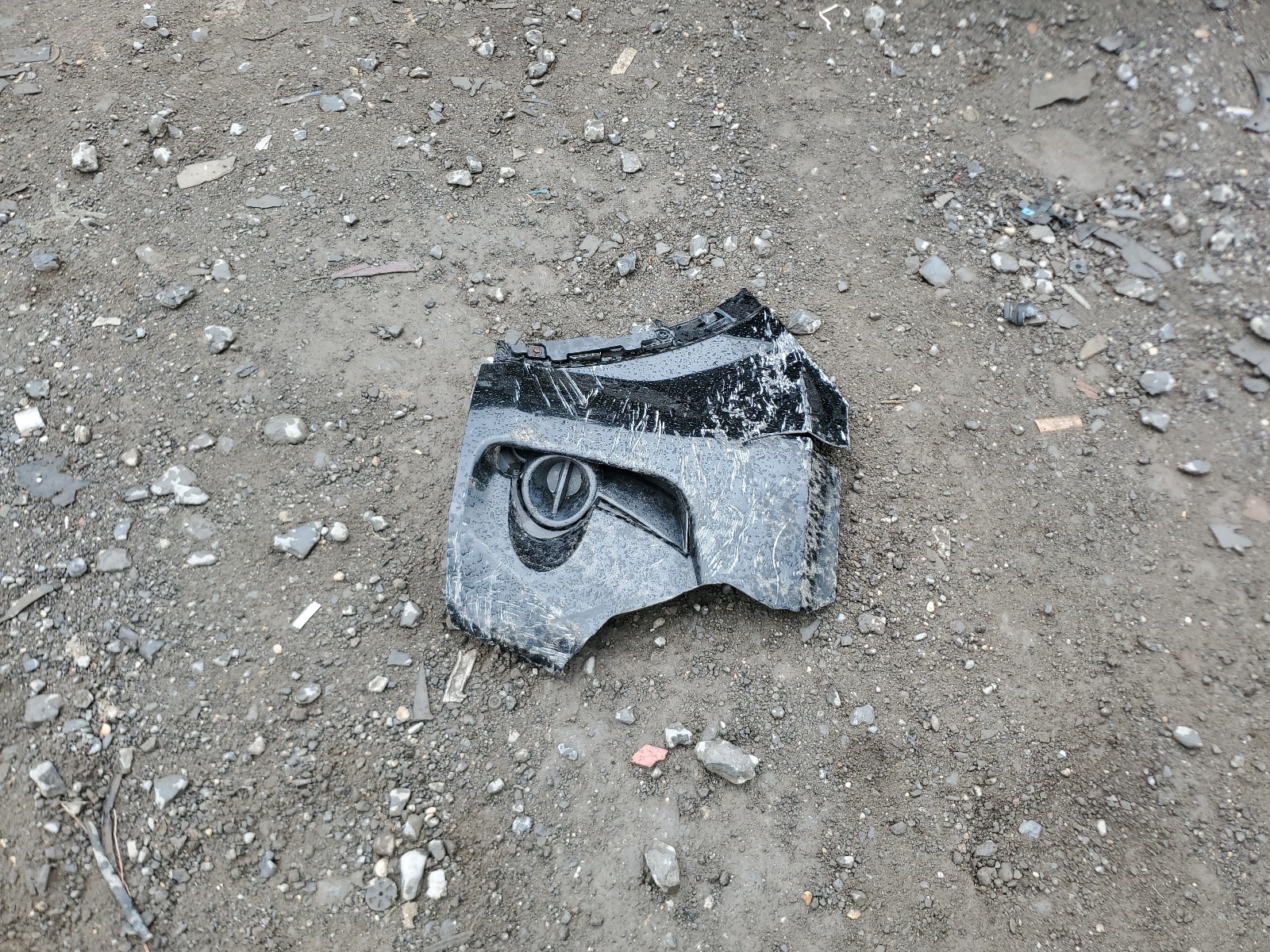 5TDBZRFH1HS477660 2017 Toyota Highlander Le