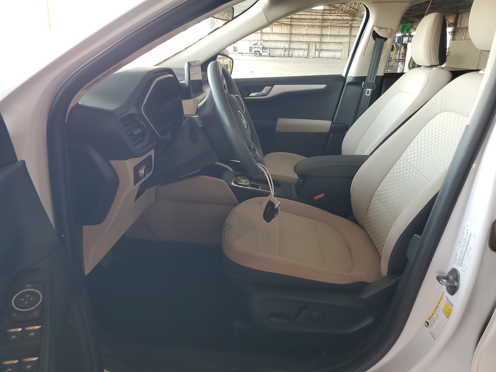 1FMCU9G6XLUA81713 2020 Ford Escape Se