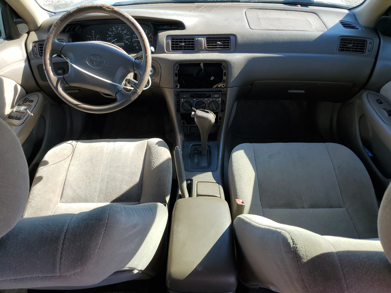 JT2BG22K7X0333295 1999 Toyota Camry Le