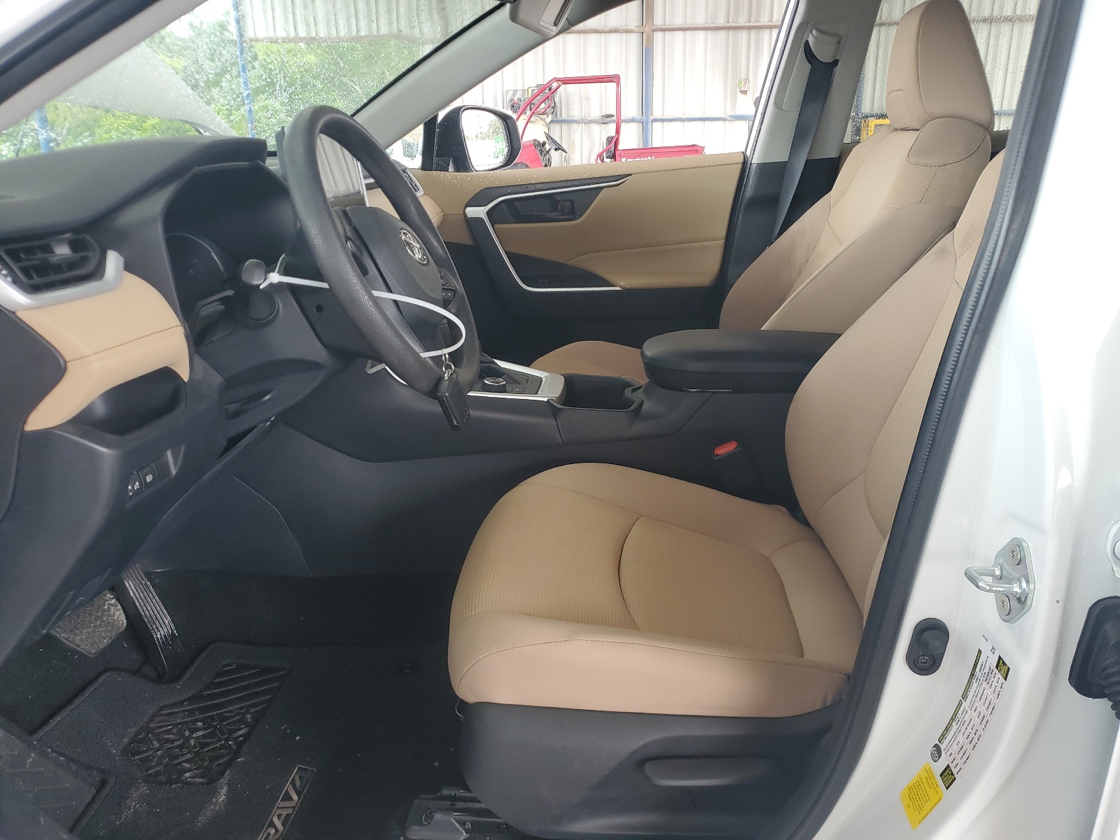 4T3MWRFV0PU092661 2023 Toyota Rav4 Le