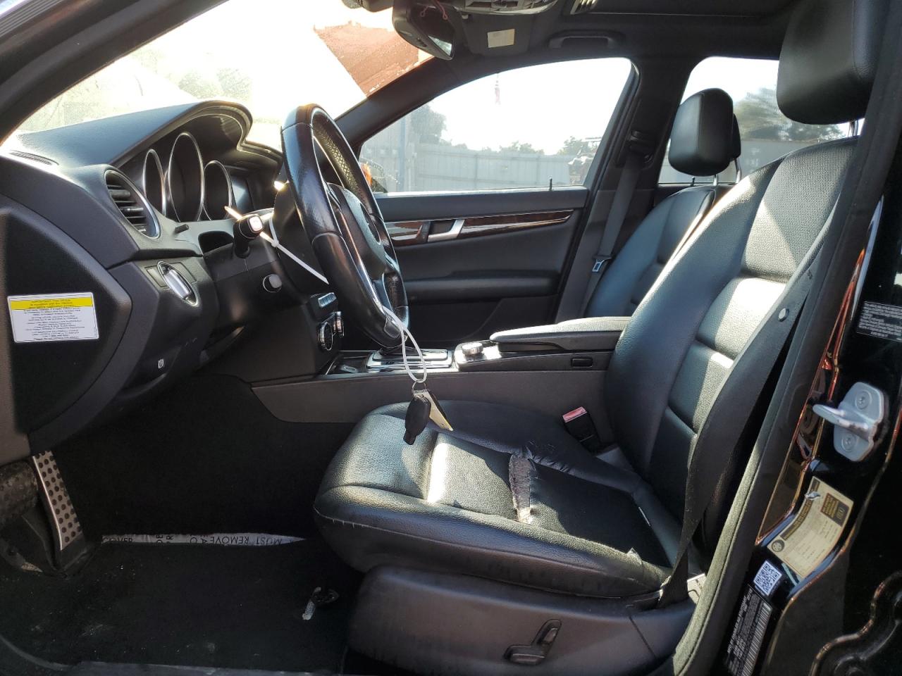 2013 Mercedes-Benz C 300 4Matic VIN: WDDGF8AB4DR247069 Lot: 65073664