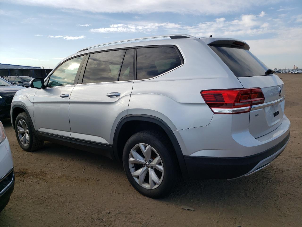 1V2KR2CA2JC504739 2018 VOLKSWAGEN ATLAS - Image 2