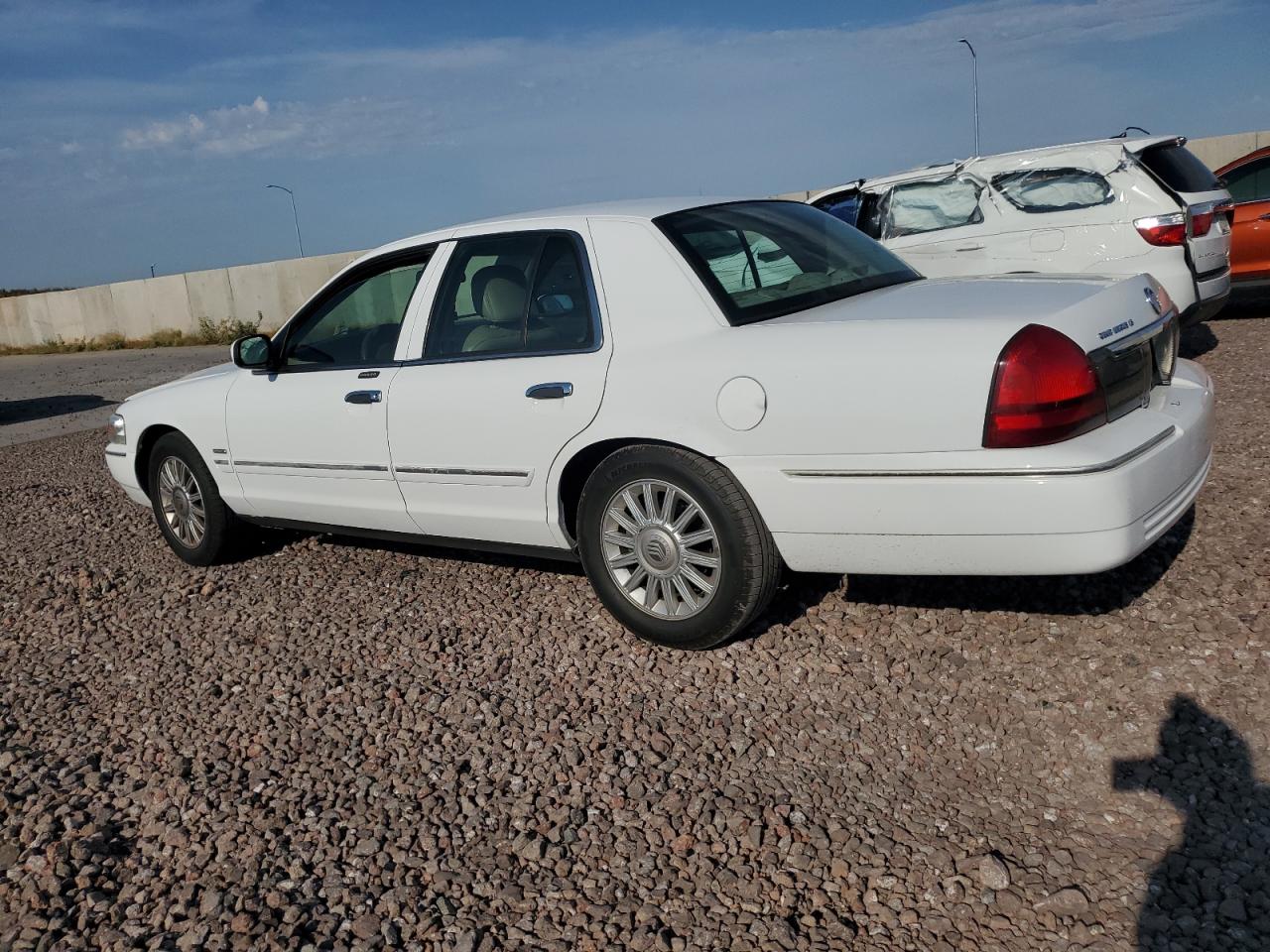 2010 Mercury Grand Marquis Ls VIN: 2MEBM7FV1AX601640 Lot: 63796304