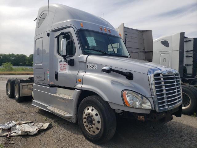 2013 Freightliner Cascadia 125 