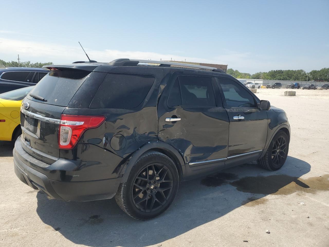 2011 Ford Explorer - Image 3