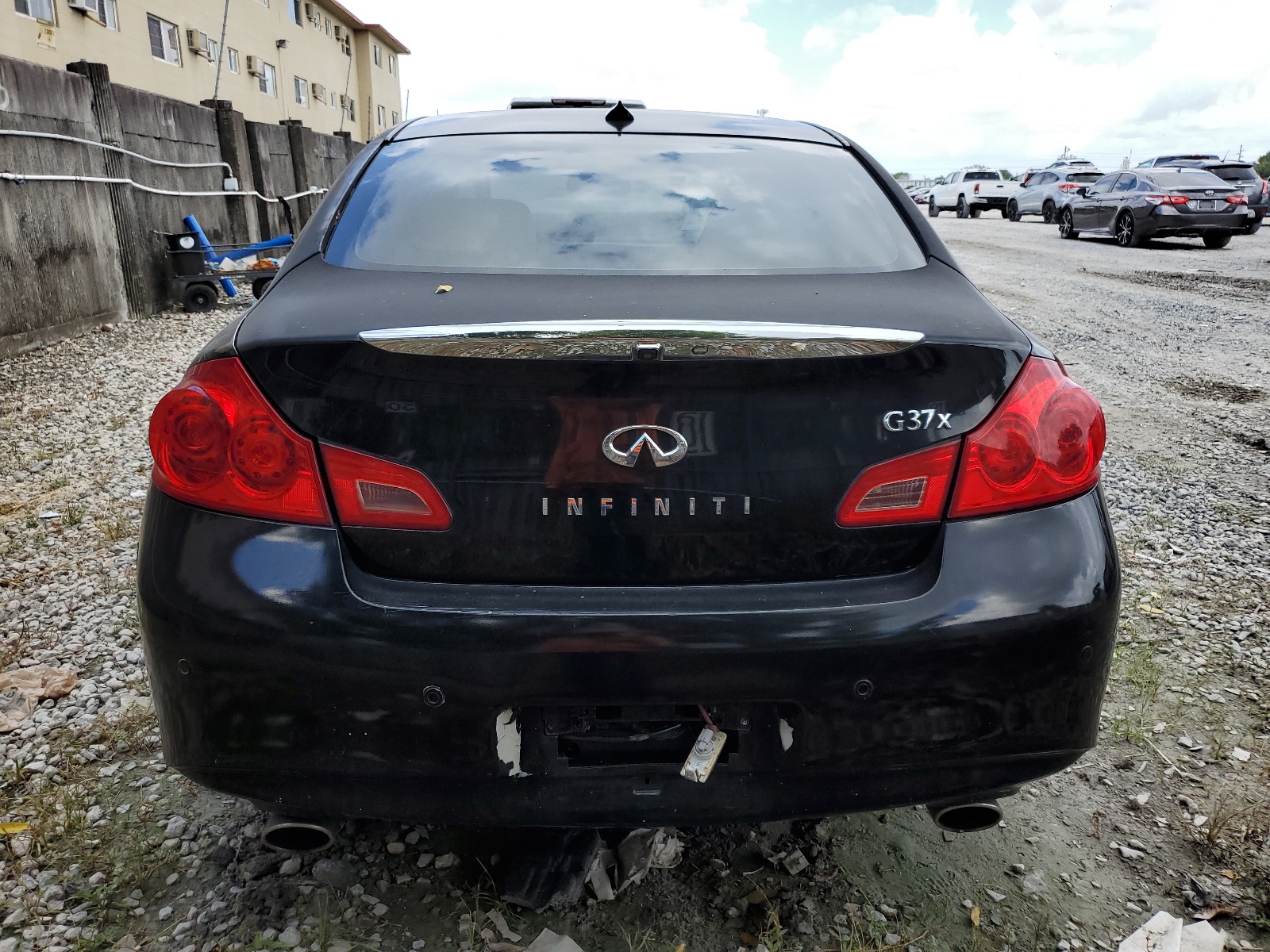 JN1CV6AR5BM407048 2011 Infiniti G37