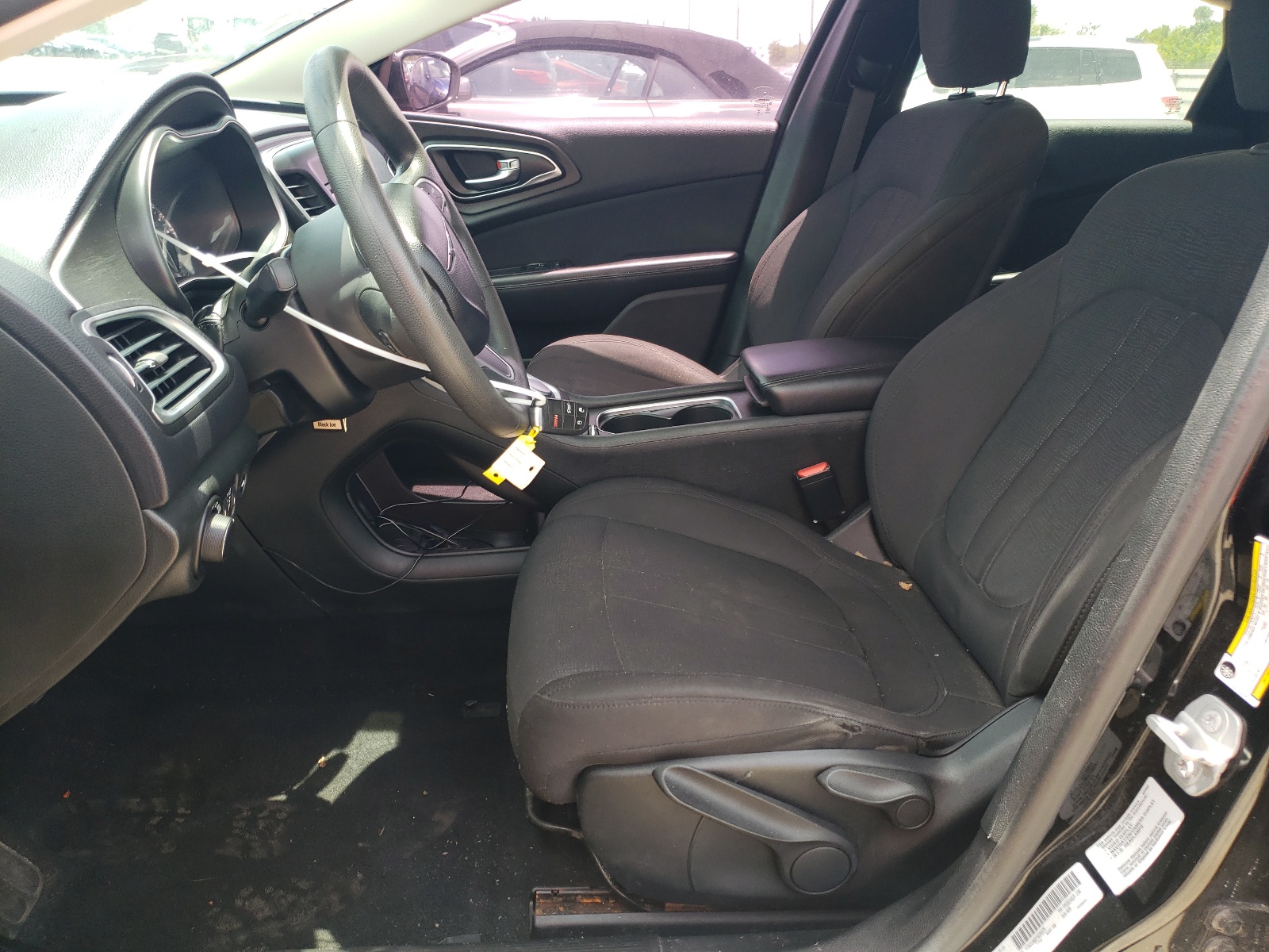 1C3CCCAB2FN634979 2015 Chrysler 200 Limited