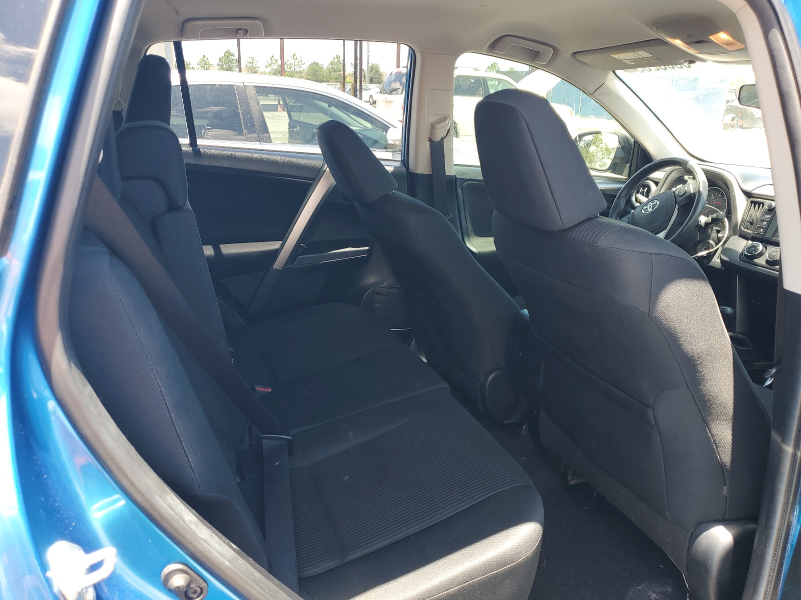 JTMZFREV3GJ093681 2016 Toyota Rav4 Le