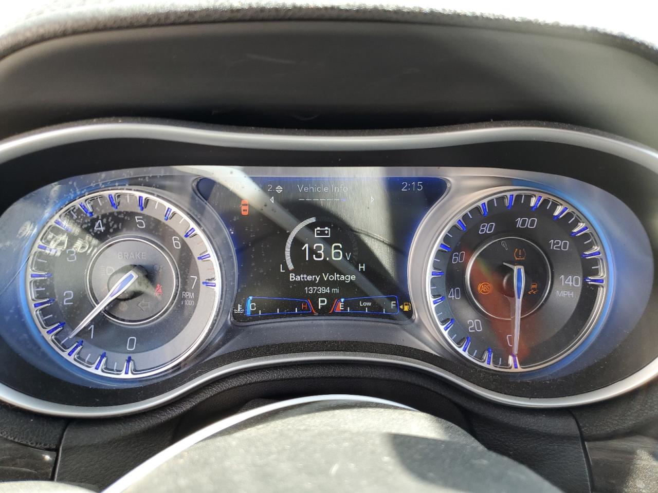 2015 Chrysler 300 Limited VIN: 2C3CCAAG4FH864354 Lot: 63492104