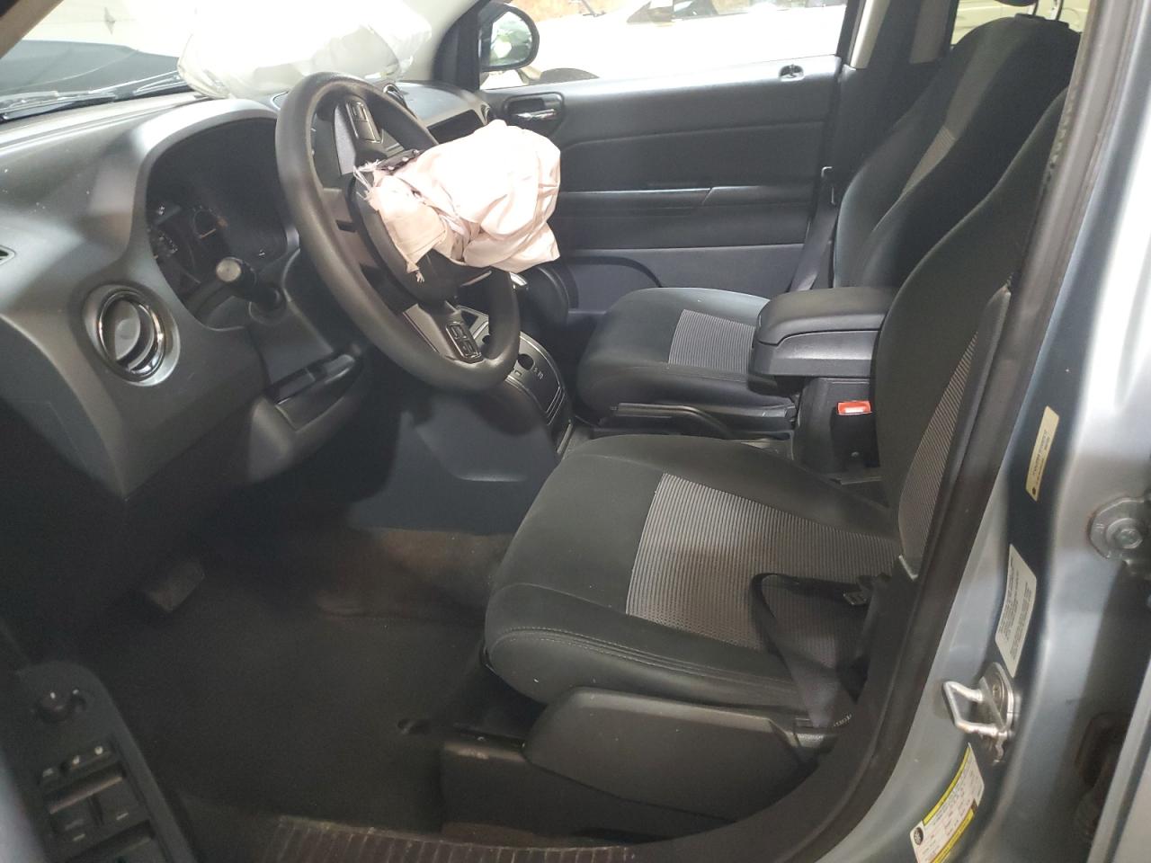 2014 Jeep Compass Sport VIN: 1C4NJDBB1ED592212 Lot: 61795444