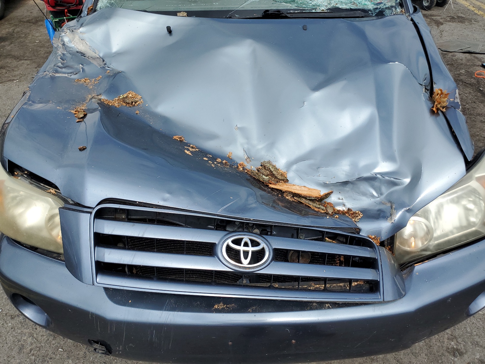 JTEDP21A040037986 2004 Toyota Highlander Base