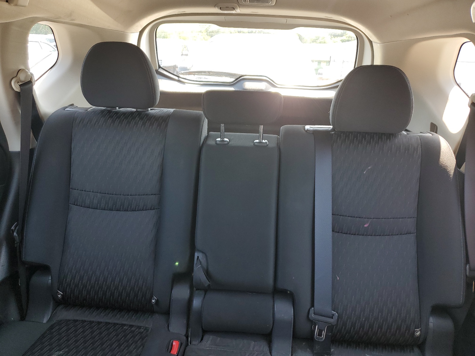 KNMAT2MVXJP563353 2018 Nissan Rogue S