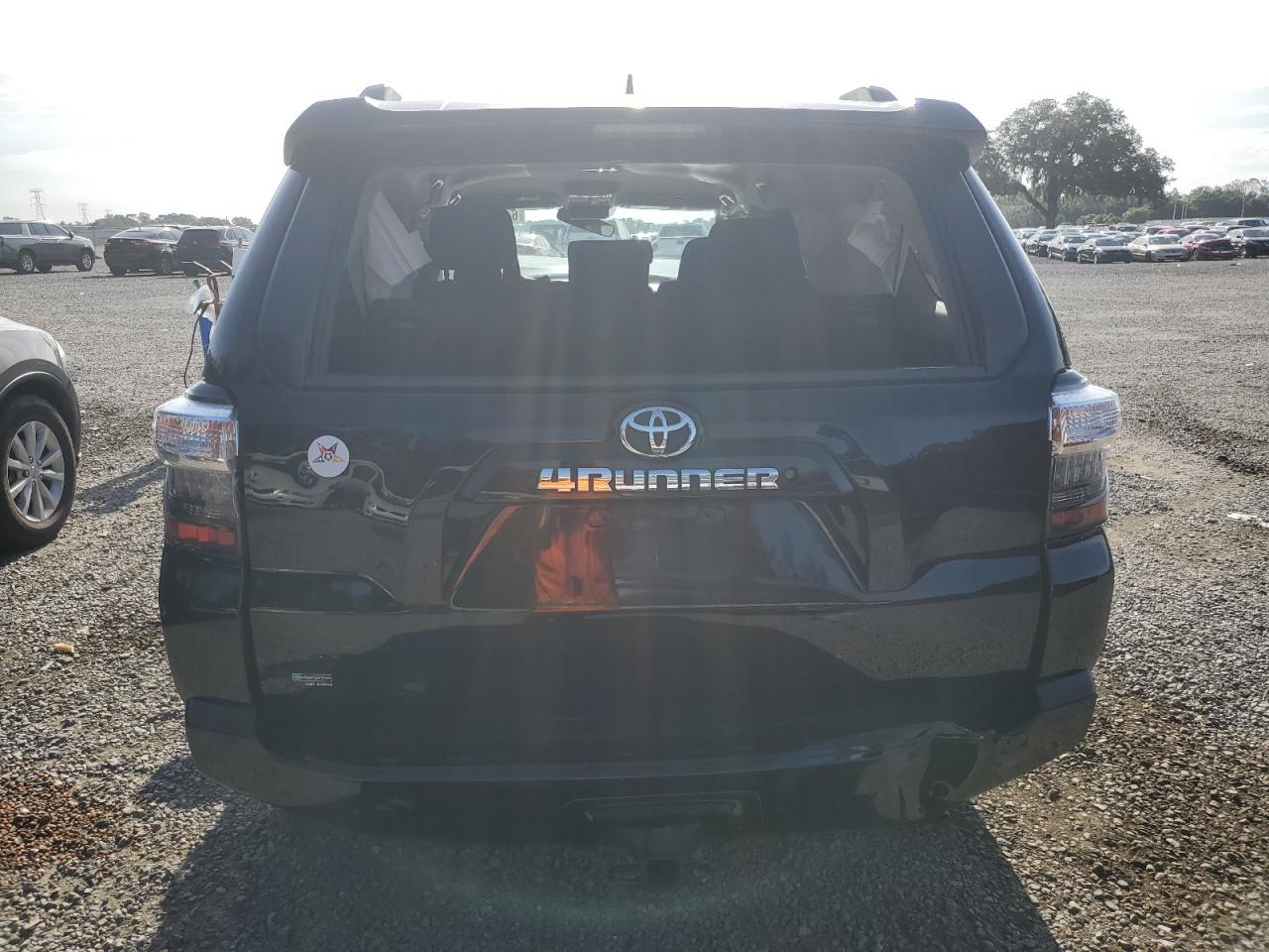 2019 Toyota 4Runner Sr5 VIN: JTEZU5JR5K5208933 Lot: 64280304