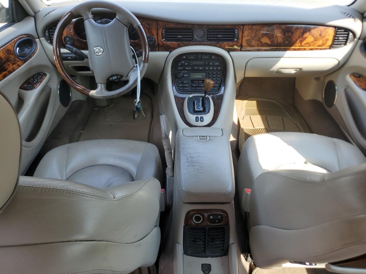 1998 Jaguar Vandenplas VIN: SAJKX6244WC844915 Lot: 65195504