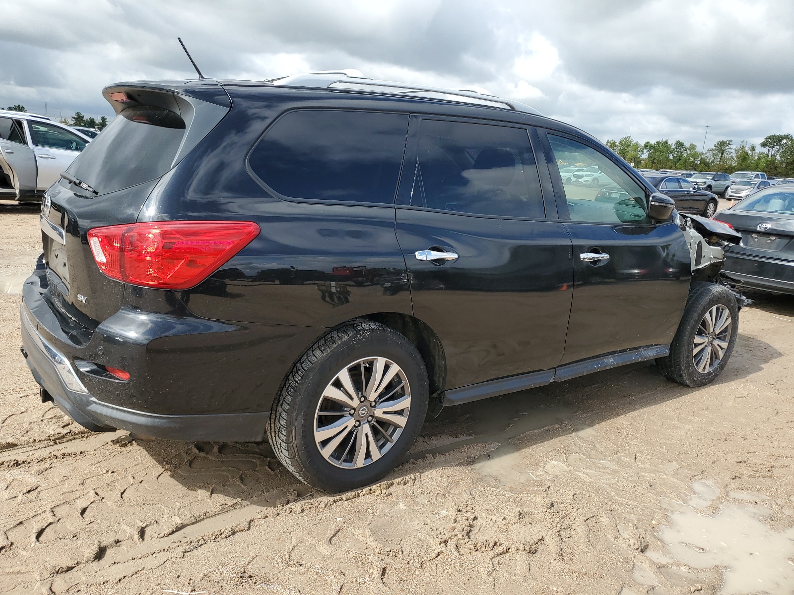 5N1DR2MN6JC622851 2018 Nissan Pathfinder S