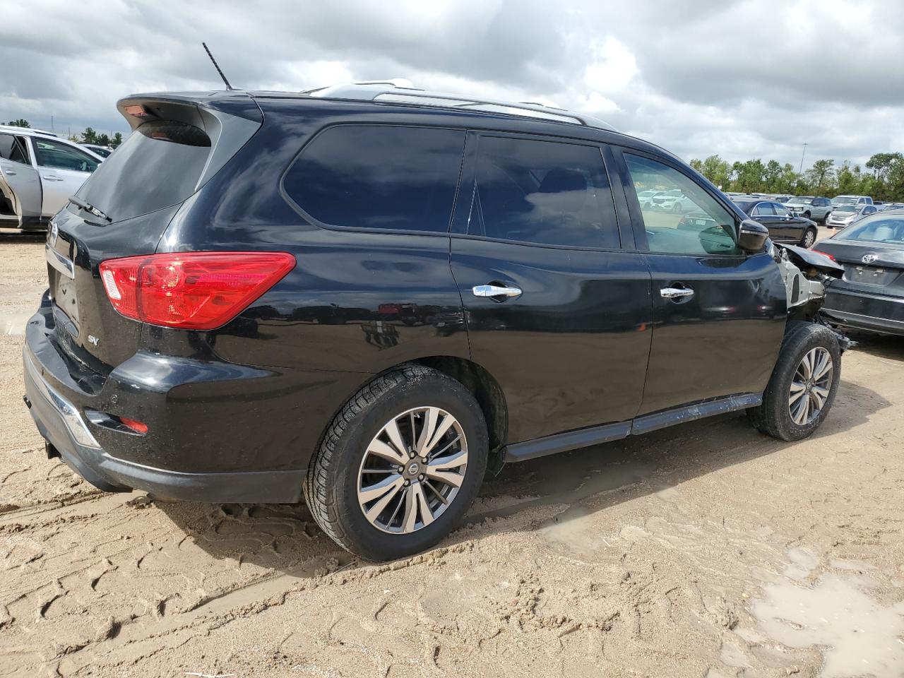 2018 Nissan Pathfinder S VIN: 5N1DR2MN6JC622851 Lot: 64571424