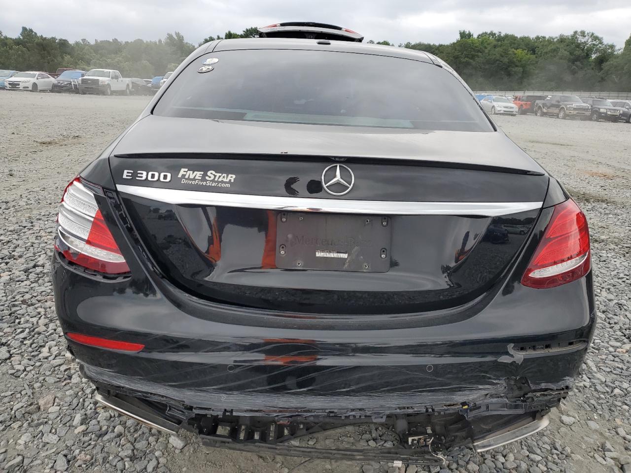 2017 Mercedes-Benz E 300 VIN: WDDZF4JB9HA104897 Lot: 61600064