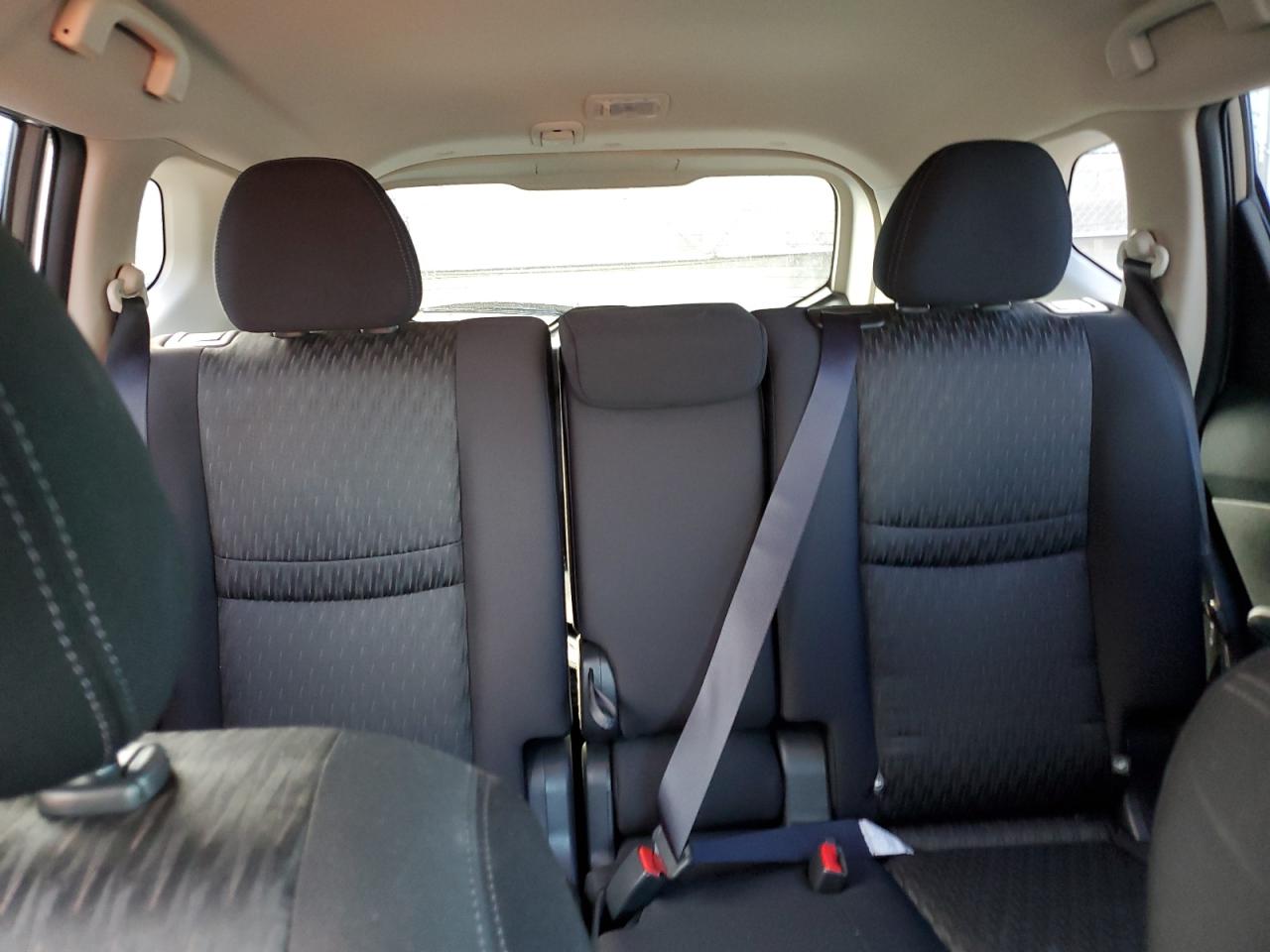 2020 Nissan Rogue S VIN: JN8AT2MV5LW105796 Lot: 63541734