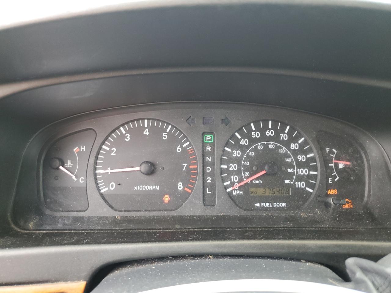 2000 Toyota Sienna Le VIN: 4T3ZF13C3YU277329 Lot: 62873394