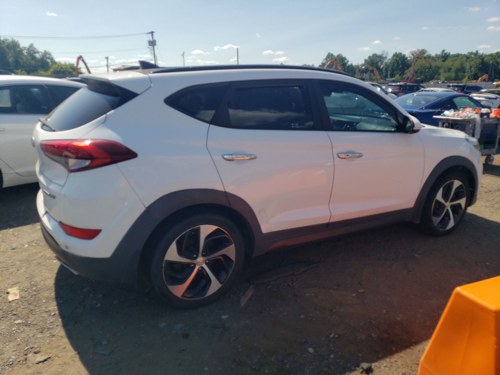 2016 Hyundai Tucson Limited vin: KM8J33A28GU027815