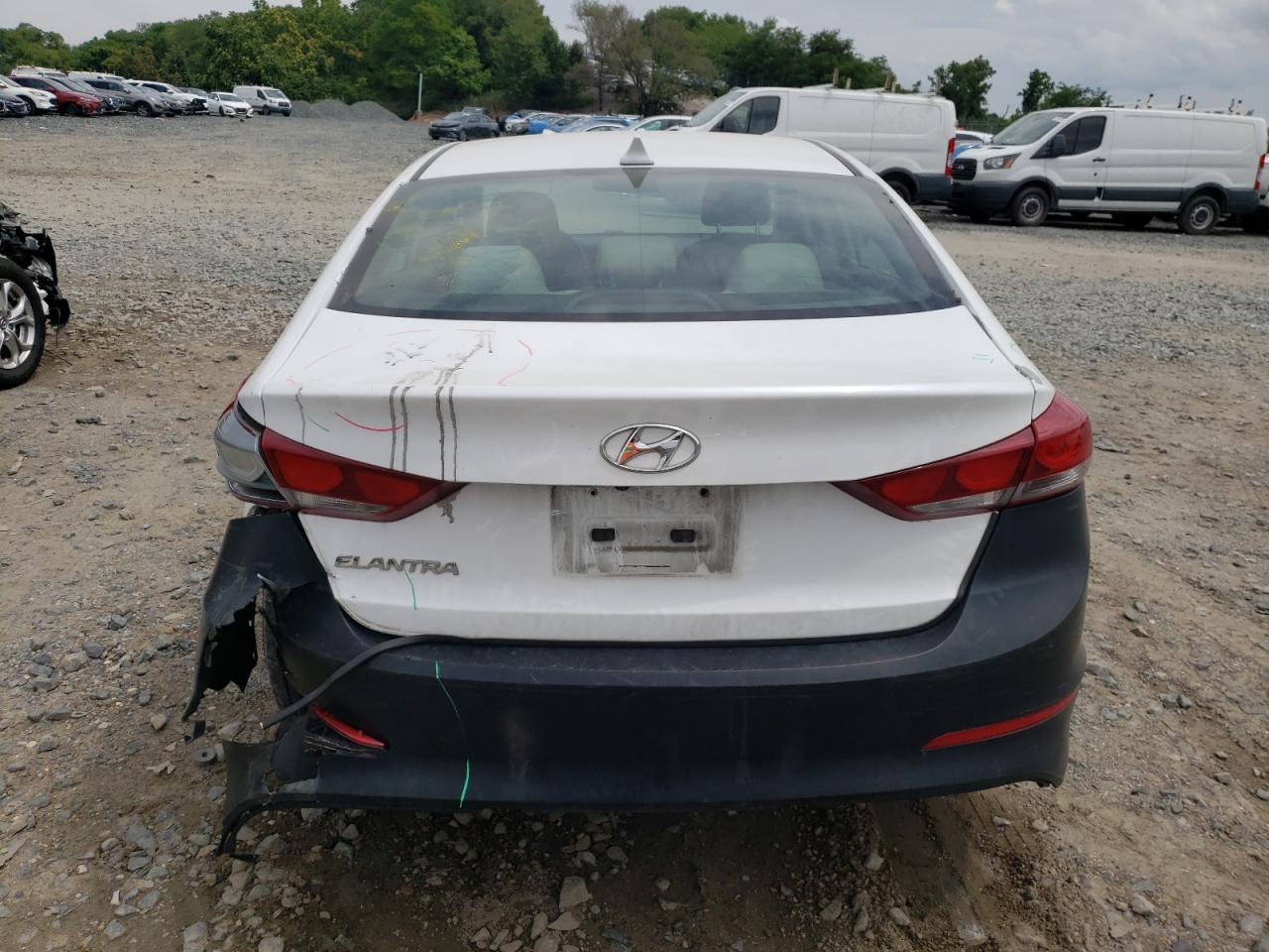 5NPD84LF9HH030923 2017 Hyundai Elantra Se