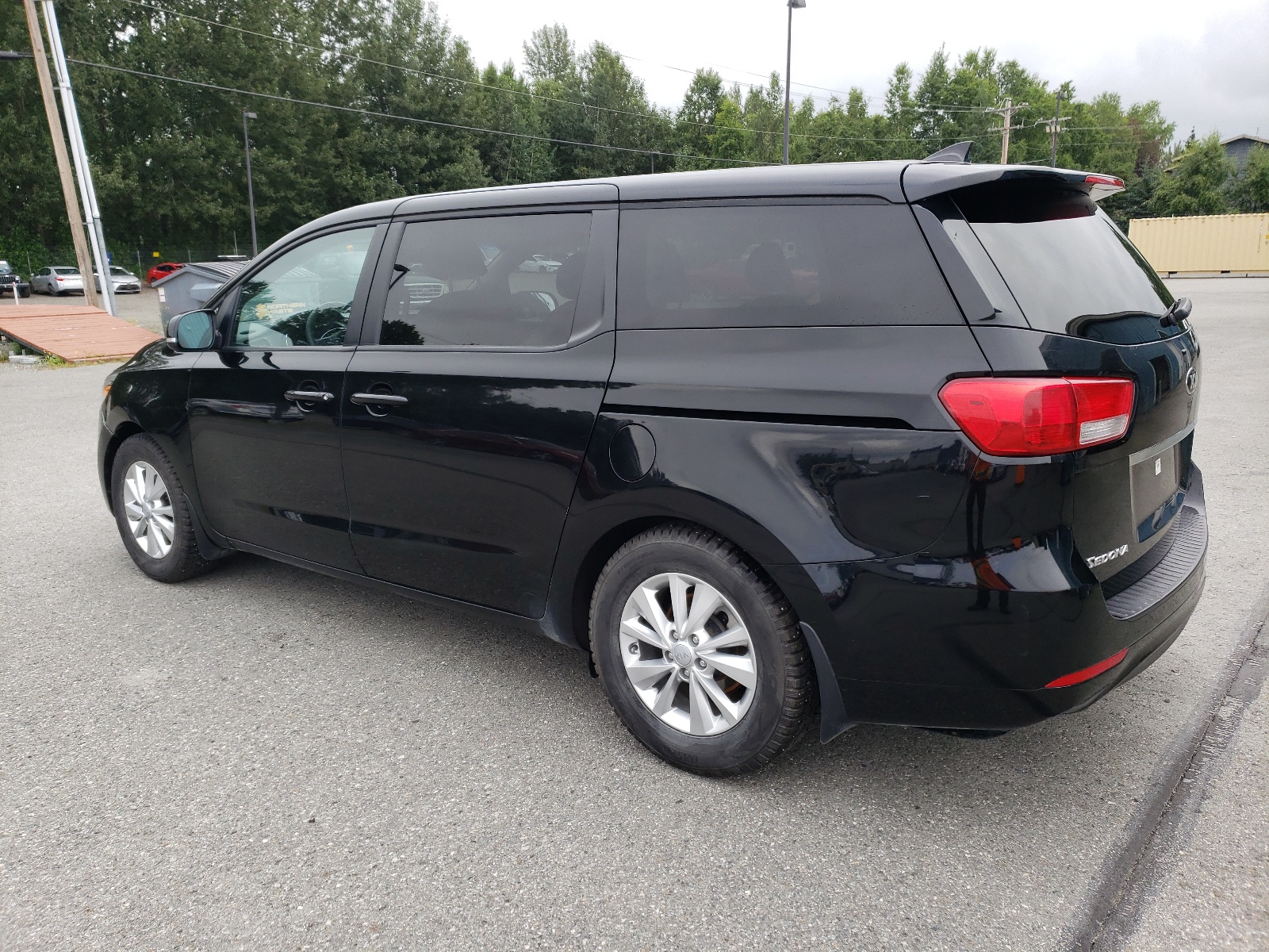2018 Kia Sedona Lx vin: KNDMB5C12J6389123