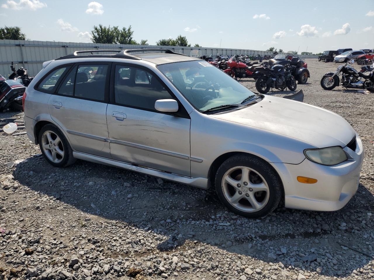 2002 Mazda Protege Pr5 VIN: JM1BJ246821500663 Lot: 62672164