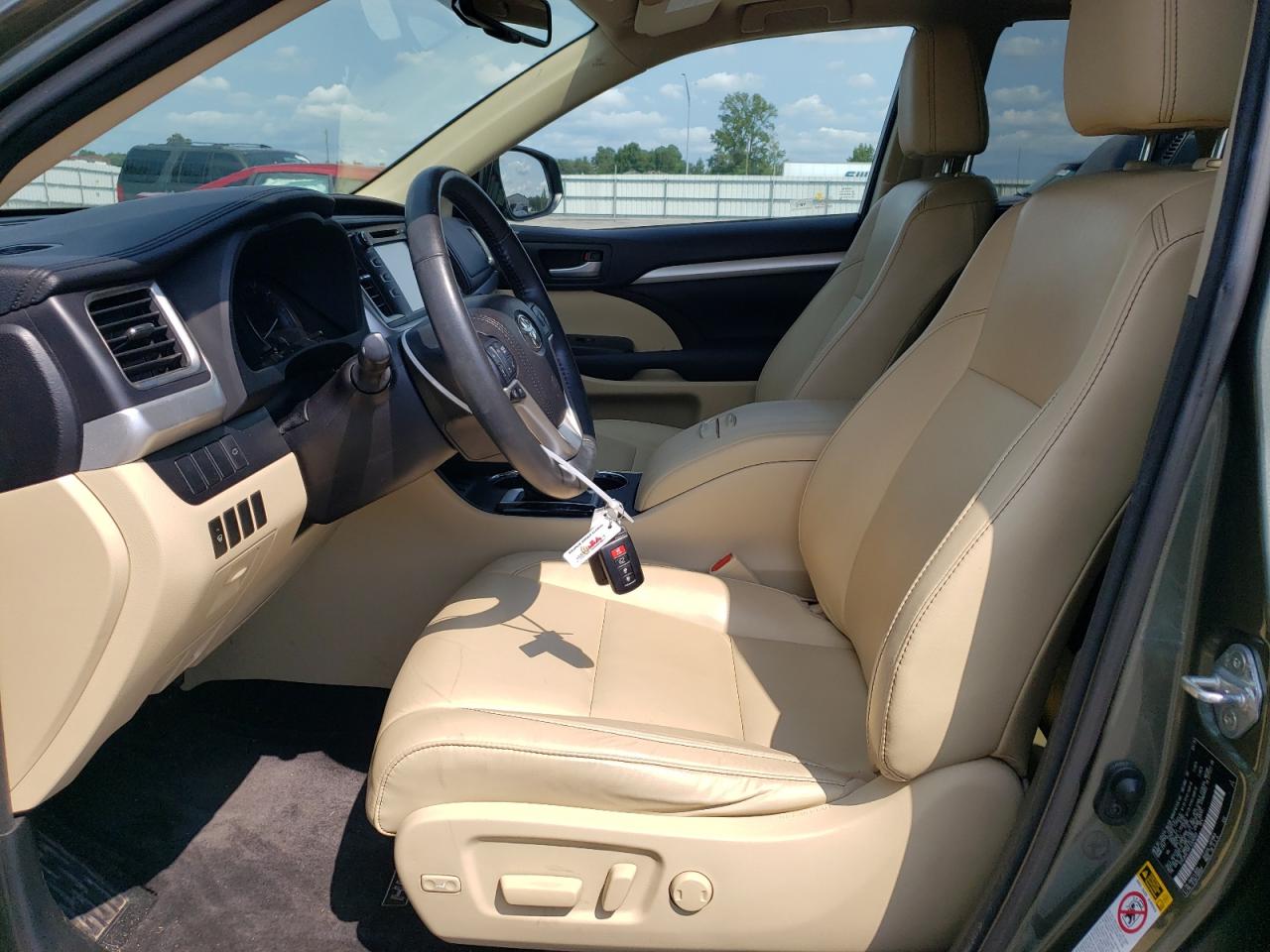 2015 Toyota Highlander Xle VIN: 5TDJKRFHXFS208960 Lot: 65202454