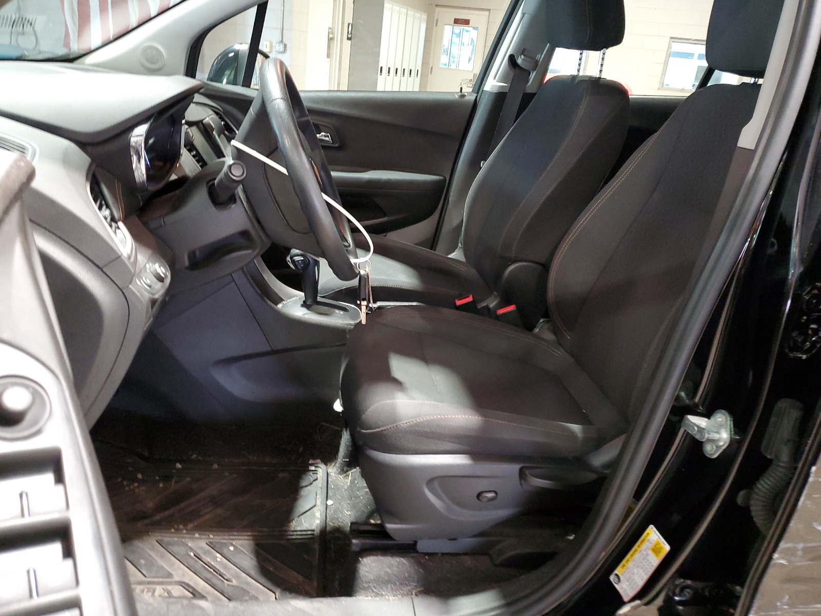 3GNCJKSB8HL288957 2017 Chevrolet Trax Ls