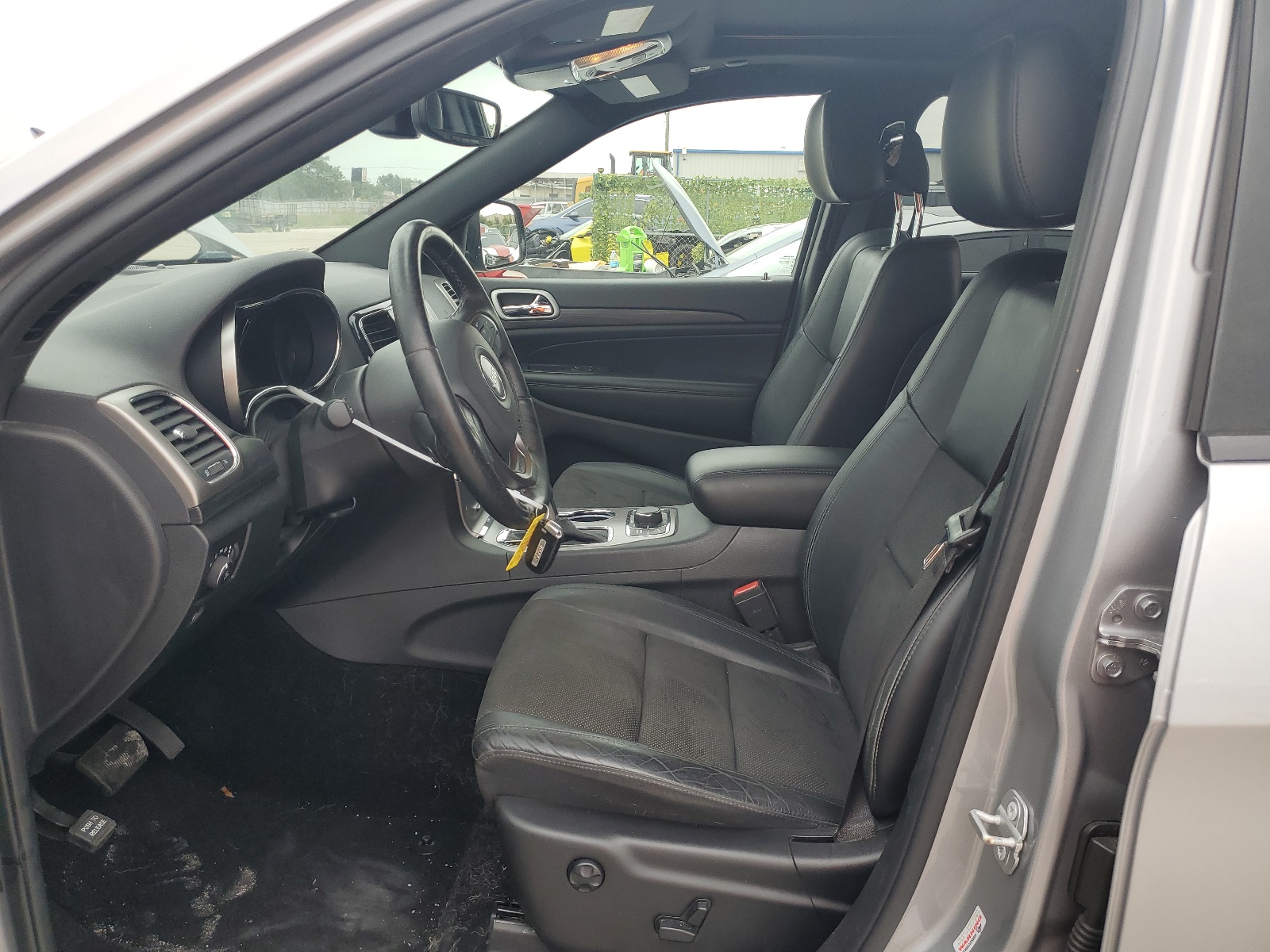 1C4RJFAG4LC159402 2020 Jeep Grand Cherokee Laredo