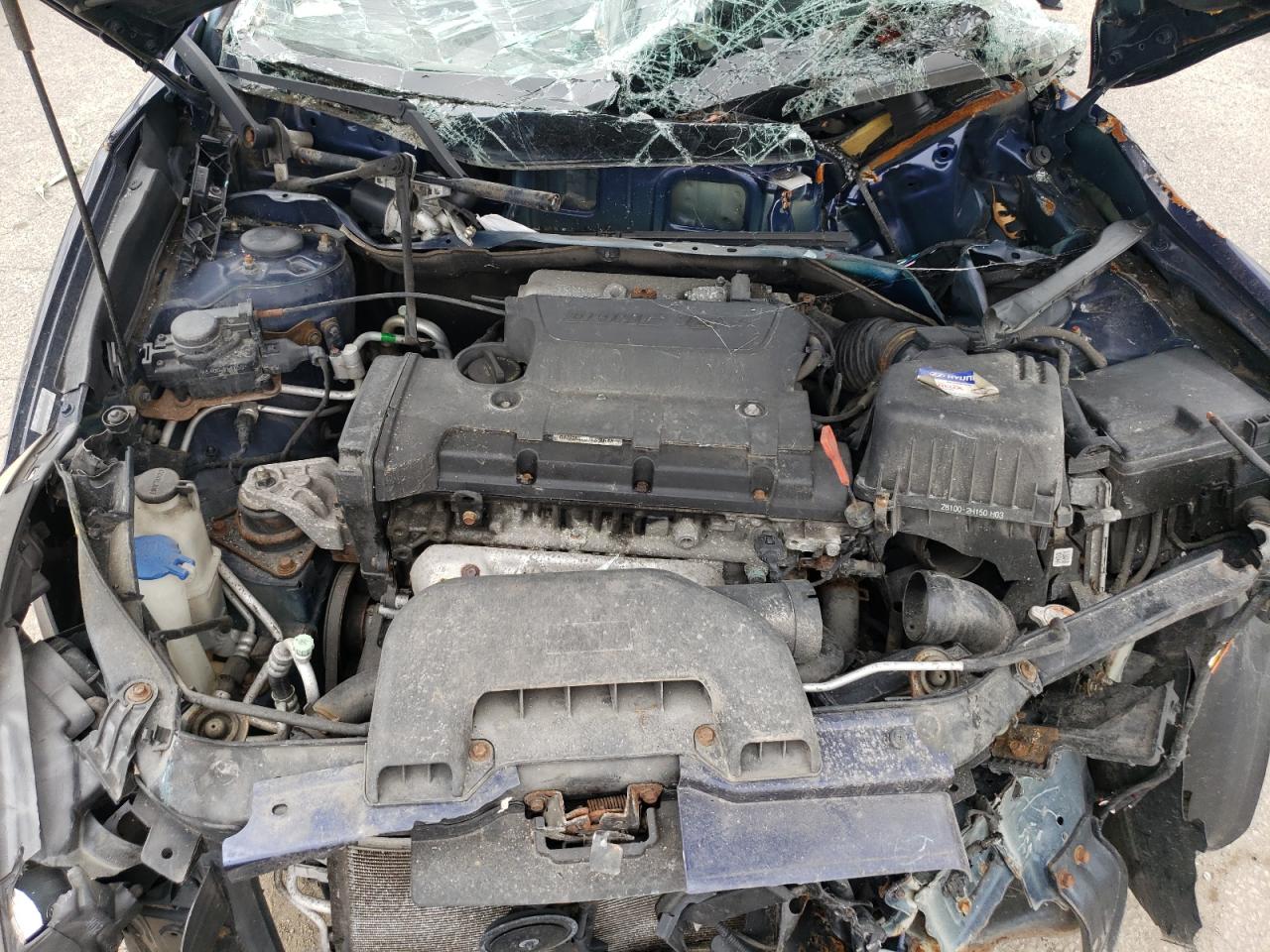 2010 Hyundai Elantra - Image 12