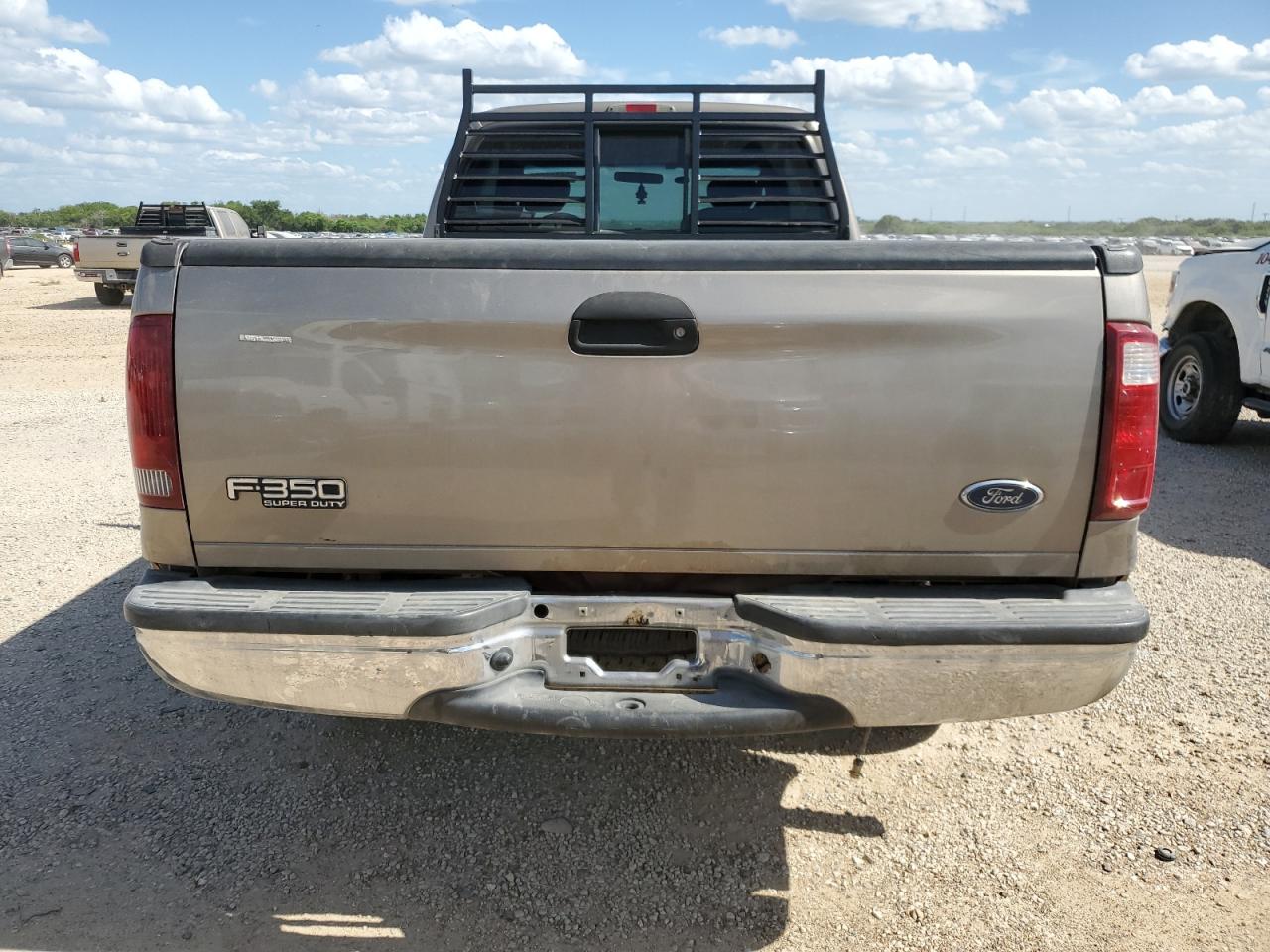 2003 Ford F350 Srw Super Duty VIN: 1FTSX30P83ED02288 Lot: 61908864