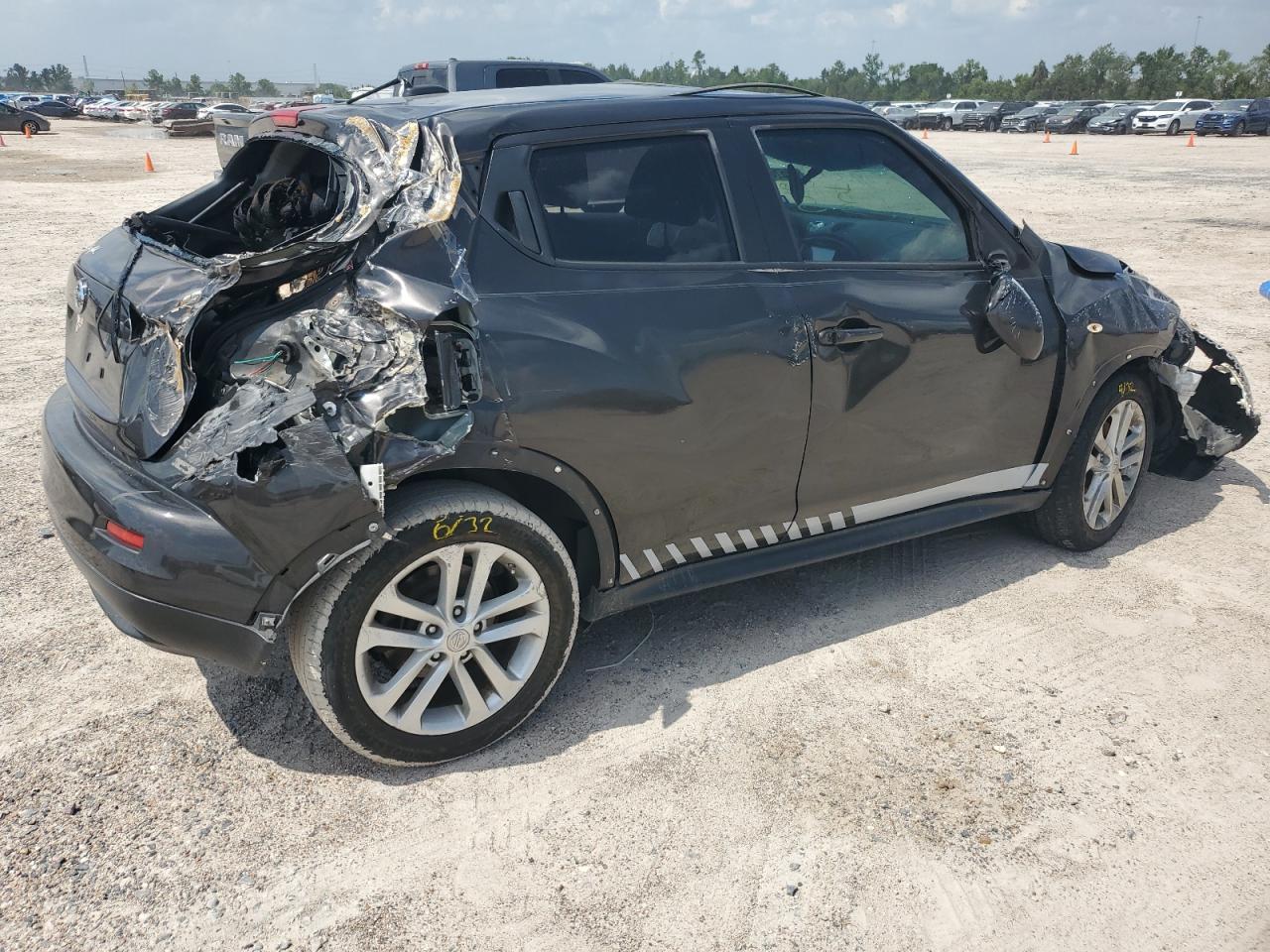 2013 Nissan Juke S VIN: JN8AF5MV2DT225910 Lot: 62610884