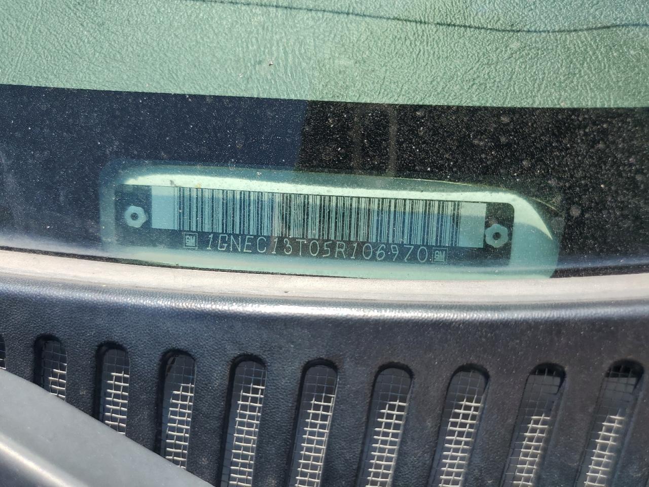 2005 Chevrolet Tahoe C1500 VIN: 1GNEC13T05R106970 Lot: 64522184