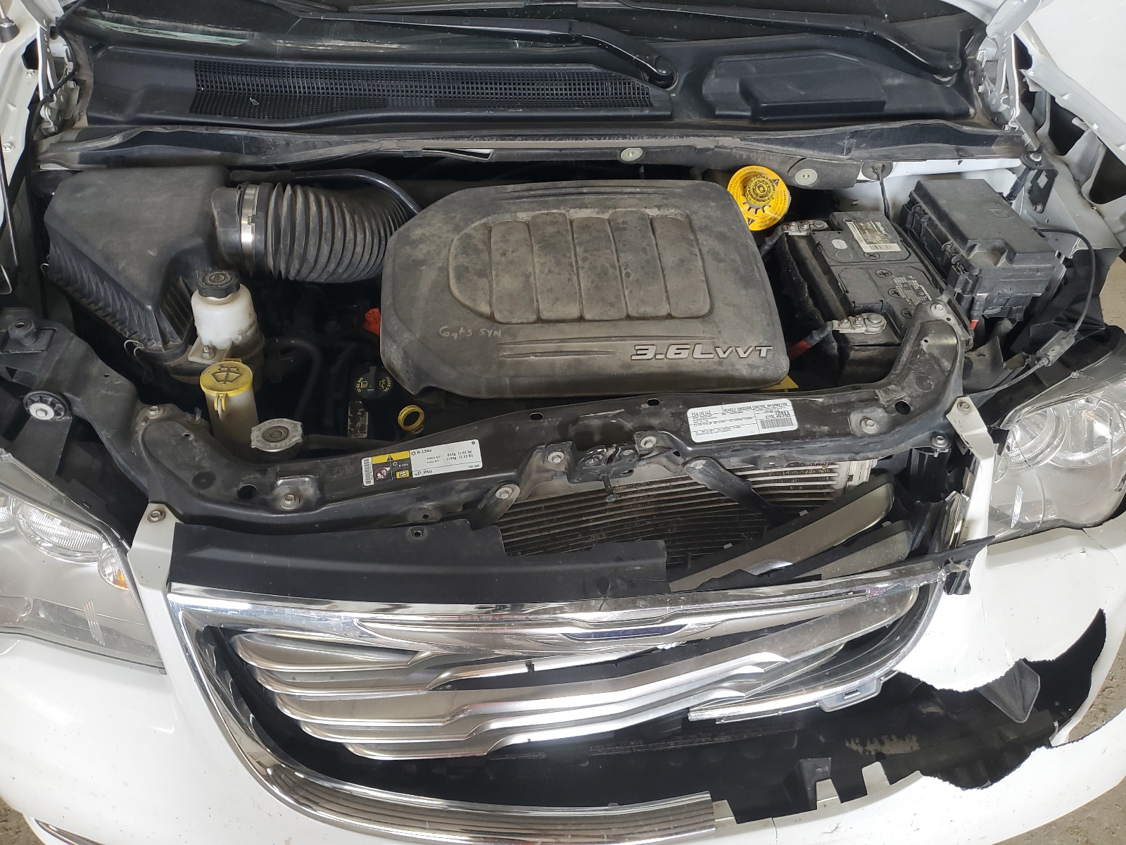 2C4RC1CG3GR138337 2016 Chrysler Town & Country Touring L