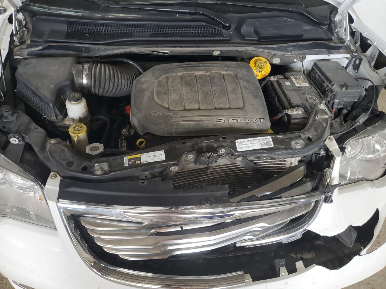 2016 Chrysler Town & Country Touring L VIN: 2C4RC1CG3GR138337 Lot: 64064094