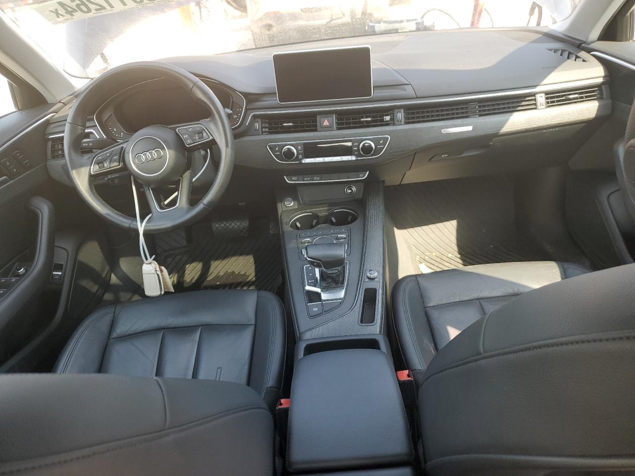 WAUDNAF43HN039051 2017 Audi A4 Premium