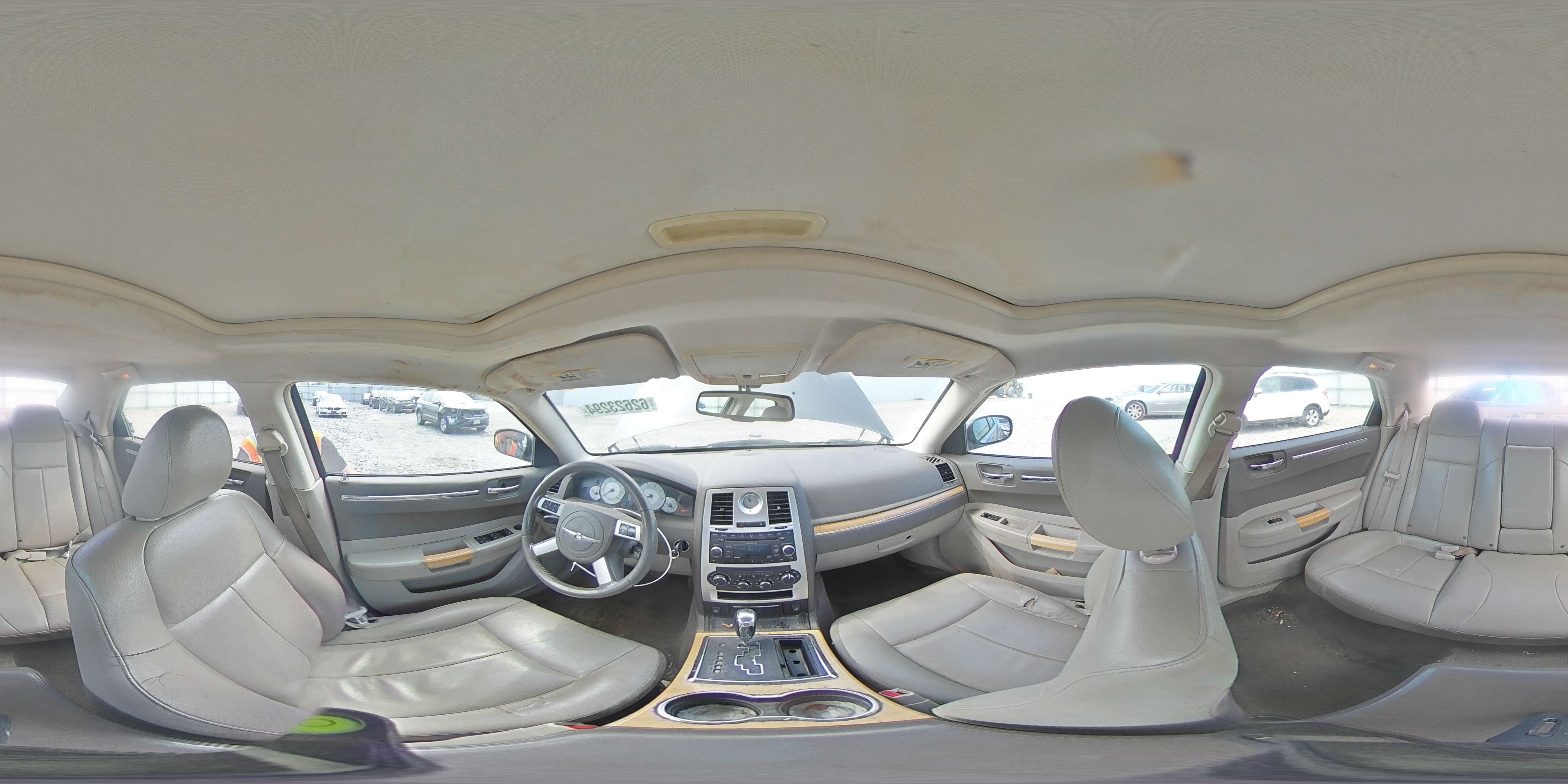 2008 Chrysler 300 Limited VIN: 2C3KA33GX8H120335 Lot: 62623294