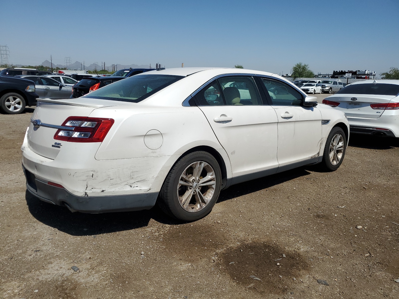 1FAHP2E83HG122613 2017 Ford Taurus Sel