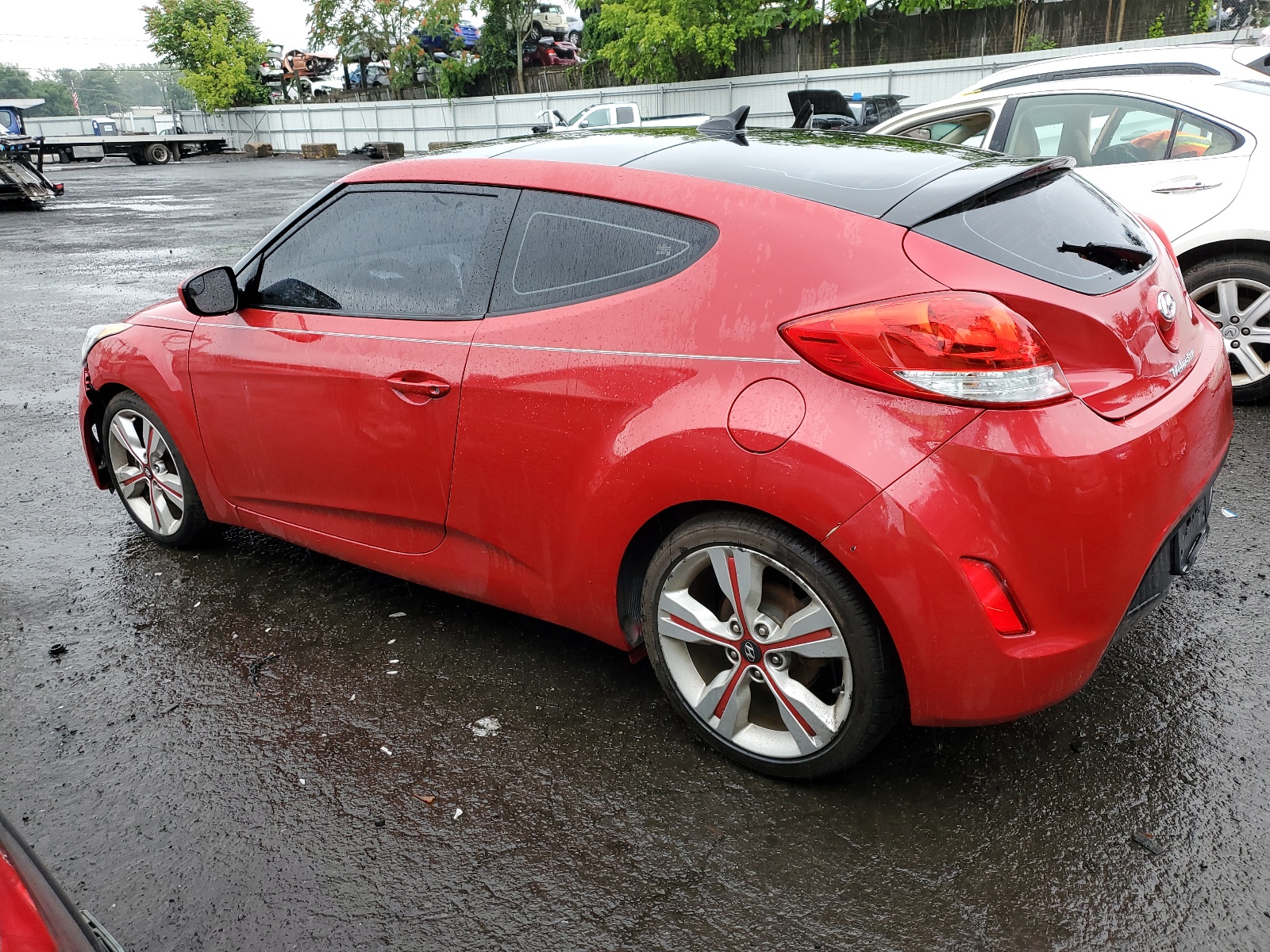 2016 Hyundai Veloster vin: KMHTC6AD5GU250132