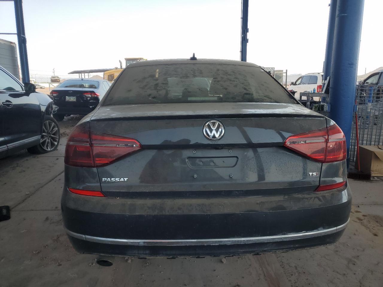 2018 Volkswagen Passat S VIN: 1VWAA7A37JC016471 Lot: 62690324
